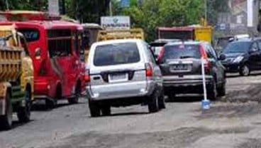 Banjir Jakarta: 1.818 Titik Jalan Rusak